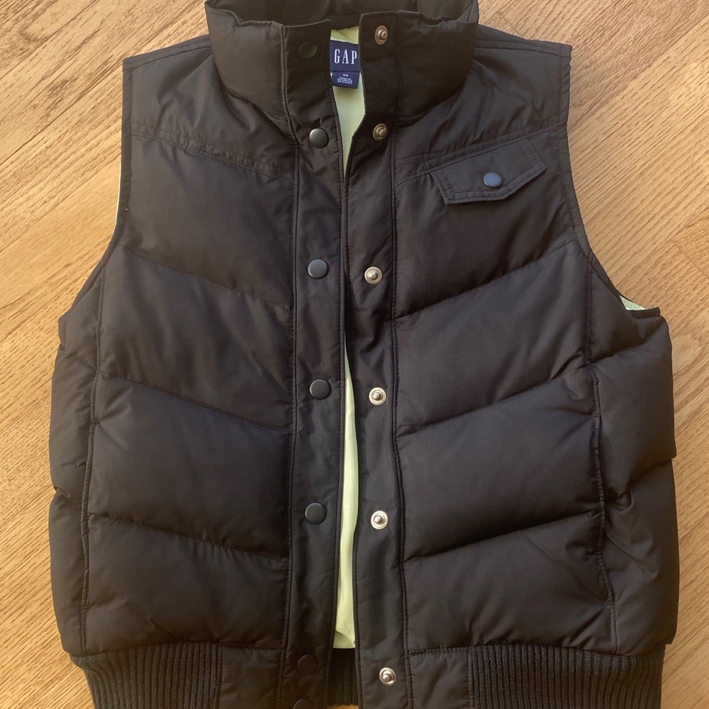 Gap Black Down filled Vest